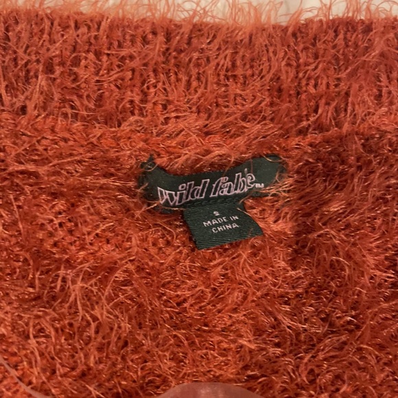 Fluffy burnt orange crop top for fall - Picture 3 of 3